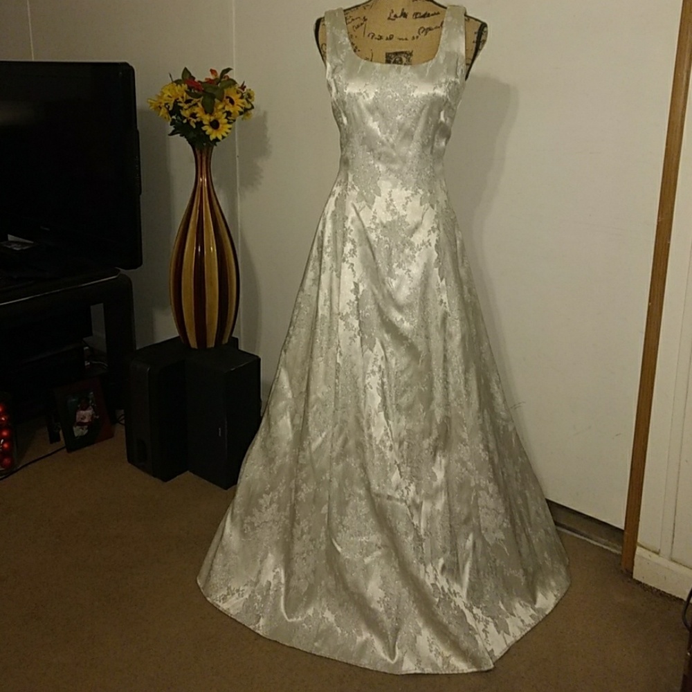 Formal gown